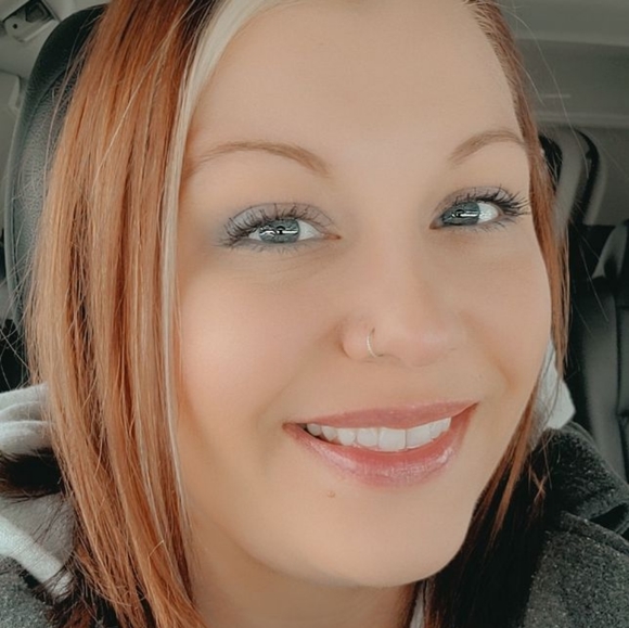 Meet your Posher, Crystal - Picture 1 of 1